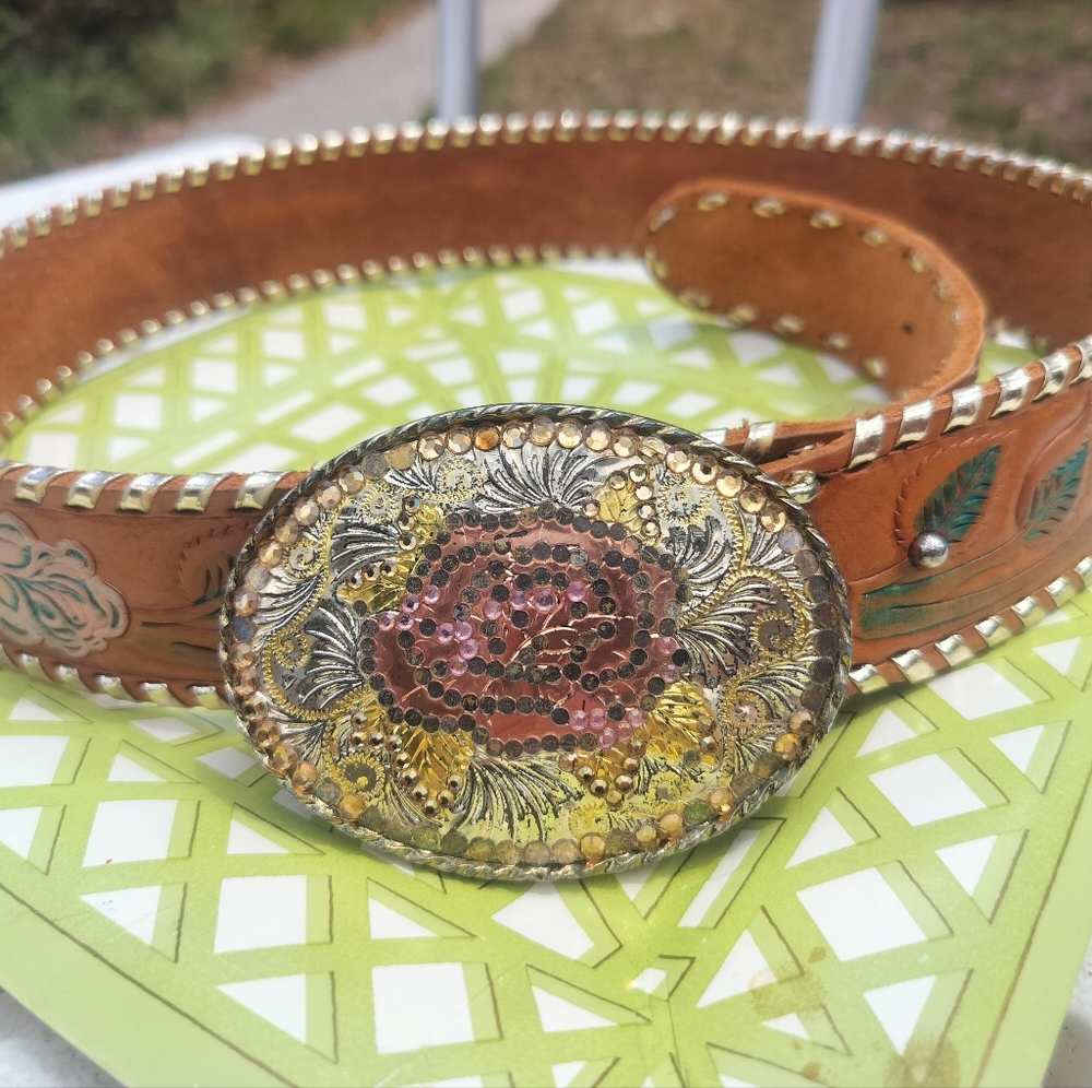 Vintage 90s Rodeo Cowgirl Embroidered Leather Belt with Floral Rhinestone Buckle
